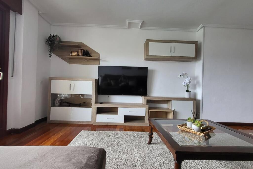 카스트로우르디알레스 Gran Apartamento Con Vistas Al Mar En El Centro. 아파트 외부 사진